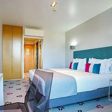 Hotel Bliss